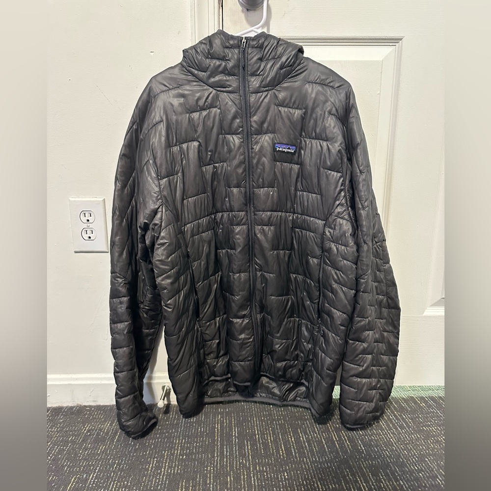 men’s patagonia nano puff jacket with hood size large